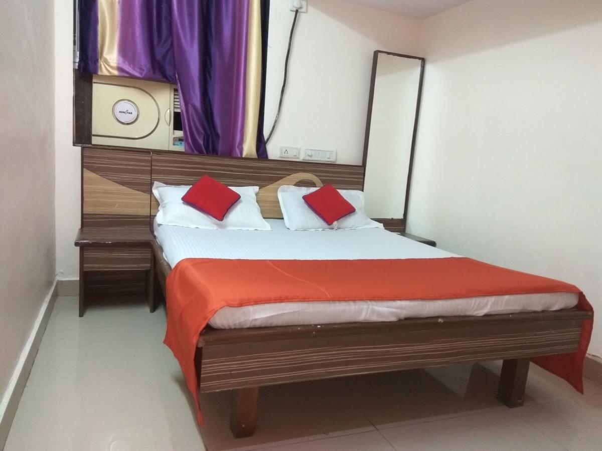Hotel Shiva Panvel Exterior foto